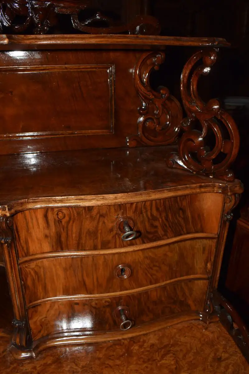 Wunderschöner aufwendiger Schreibtisch Sekretär Wurzelholz Nussbaum restauriert! 6