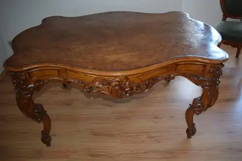 Wunderschöner aufwendiger Tisch im Rokokostil um 1900 mit 2 passenden Stühlen