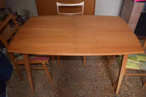 Wunderschönes Zimmer, komplett, Buffet, Anrichte, Tisch u. 4 Stühle TOP Zustand!