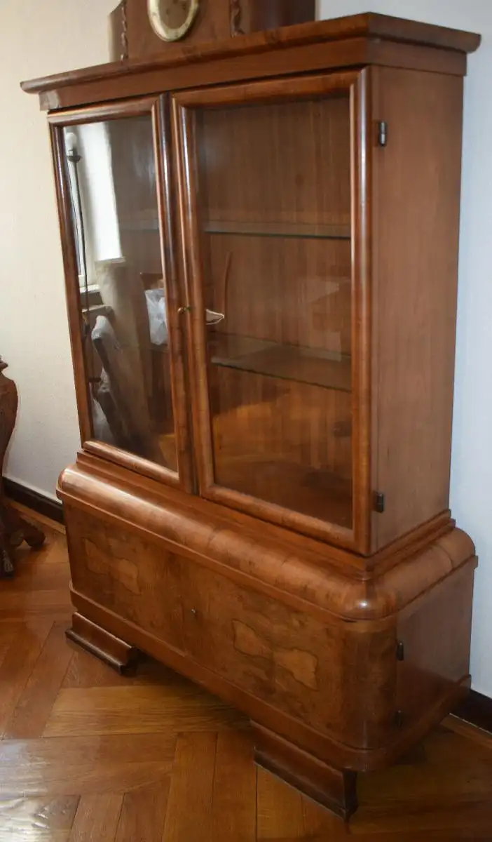 Schöne Vitrine, Art Deko, passendes Sideboard in weiterer Auktion, Top Zustand! 1