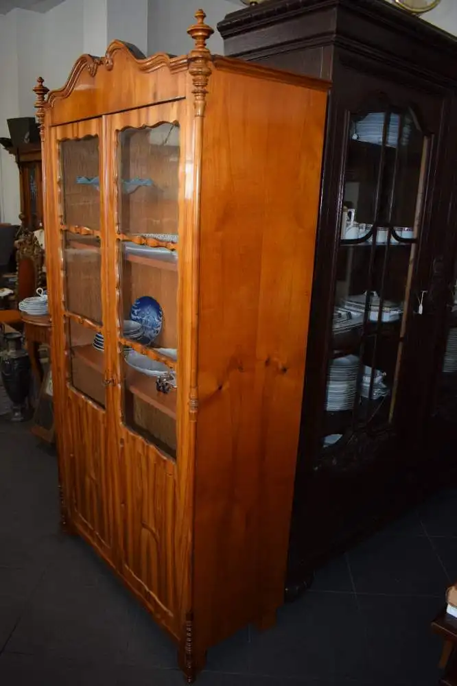 Schöner Bücherschrank, Biedermeier Kirschbaum, sehr guter Zustand! 2