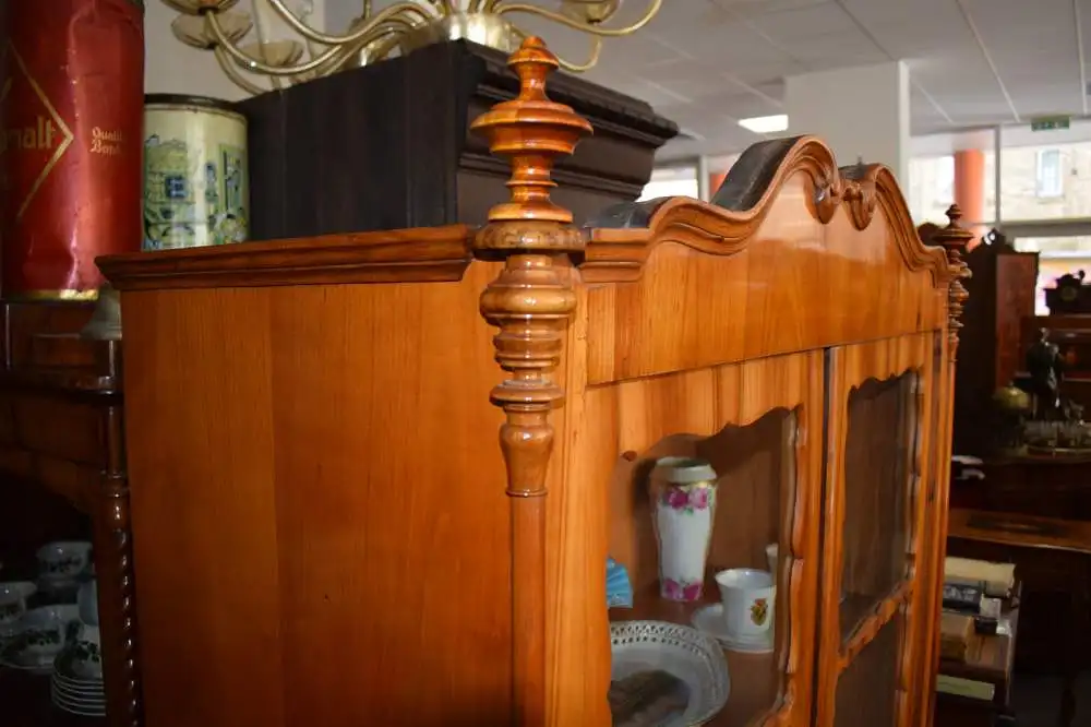 Schöner Bücherschrank, Biedermeier Kirschbaum, sehr guter Zustand! 7
