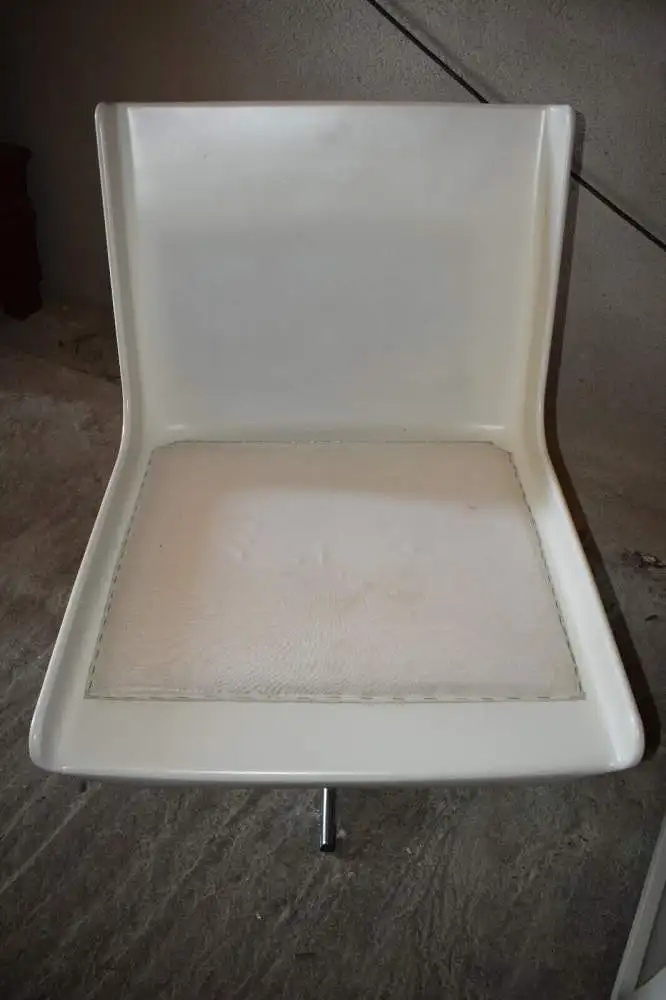 2 Drehsessel mit passenden Roll - Tisch Lounge Design Peter Ghyczy, top Zustand! 5