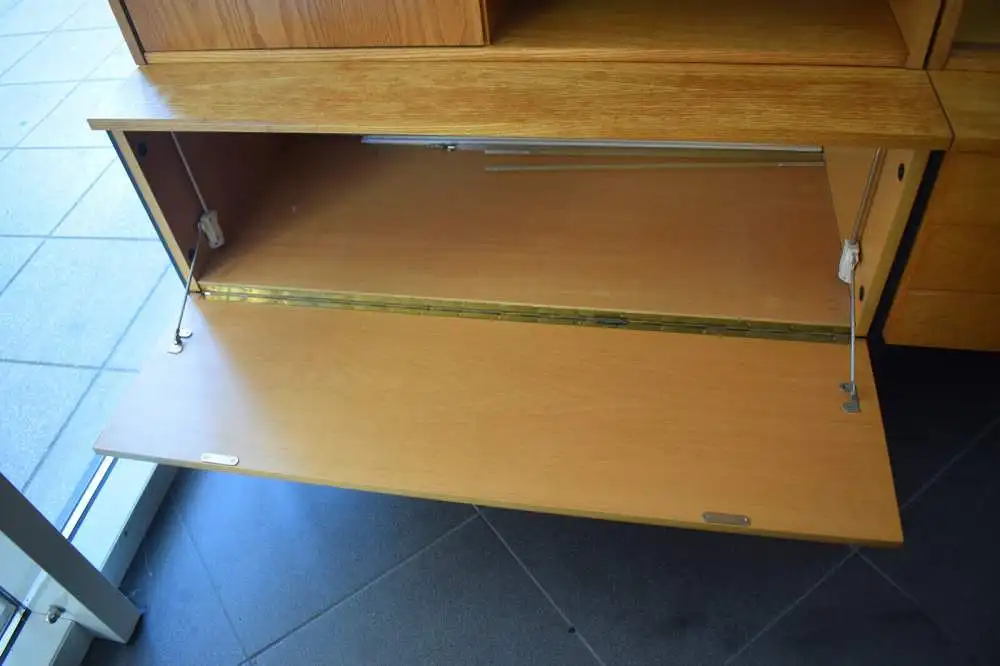 Vintage Hellerau Schrankwand, 3 Segment, Vitrine, Schrank und Bar TOP 6