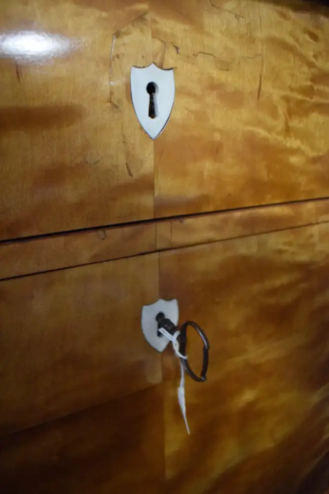 Biedermeier Sekretär mit Aufsatz, Birke hell komplett restauriert 12