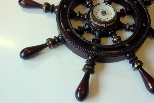 Thermometer in Form eines Schiffs-Steuerrads, Holz, Handarbeit, zum Aufhängen, Vintage