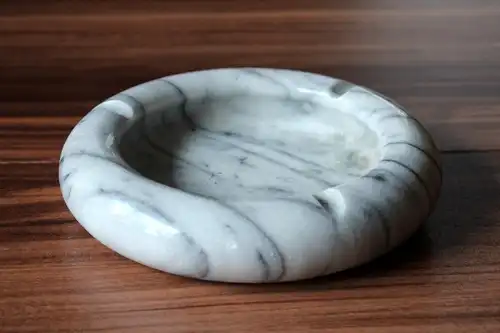 Marmor Aschenbecher rund, round marble ashtray, Vintage aus den 1970ern