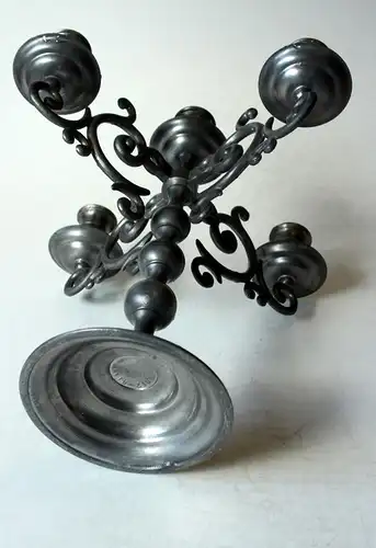 Opulenter schwerer Kandelaber aus Zinn, gemarkt,  Kerzenhalter, Kerzenständer mit 5 Armen, Vintage aus den 1950ern