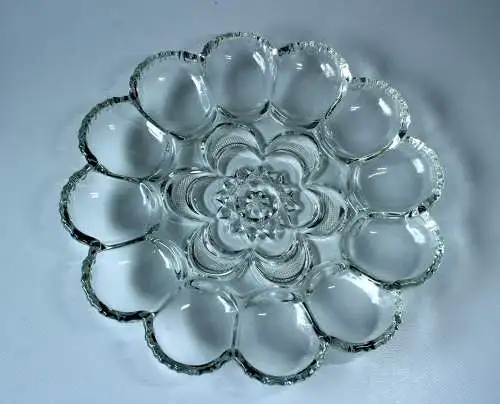 Wunderschöne Eierplatte Glas Kristallglas aus den 1960ern, Ostern, Eierkabarett, Vintage