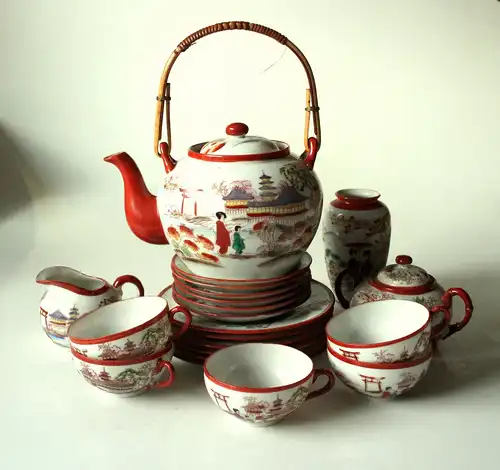 Kutani japanisches Teeservice für 5-6 Personen komplett mit Teekanne Milch und Zuckerdosen handbemalt feines Porzellan, 1950er