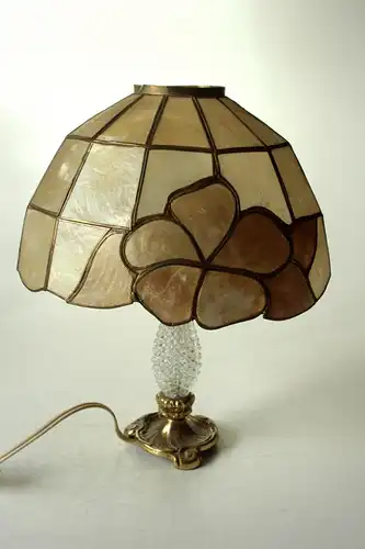 Schöne Tischlampe Tiffany Style PERLMUTT Glas Metall, Vintage aus den 1970ern