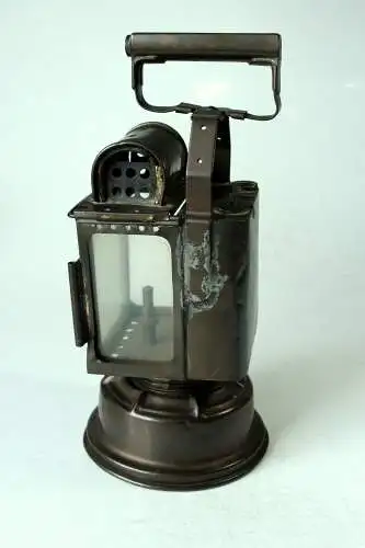 1930s - Schöne alte Karbidlampe - A. Butin / Paris - Kutscherlampe - Eisenbahnerlampe - Petroleumlampe - Signallampe - nur zur Dekoration