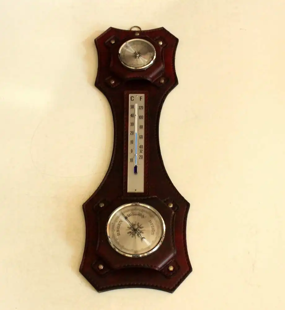 Mid Century Wetterstation aus Leder, Metall und Glas - Thermometer, Hygrometer, Barometer, Temperaturanzeige in Celsius und Fahrenheit, Vintage 1