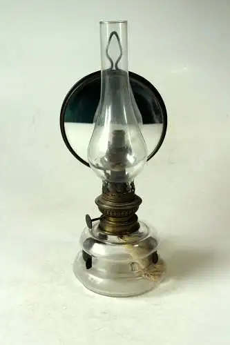 1870s - Antike Öllampe mit Glasschirm, Wandhalterung und Spiegel, Petroleumlampe mit Docht, in sehr gutem Zustand