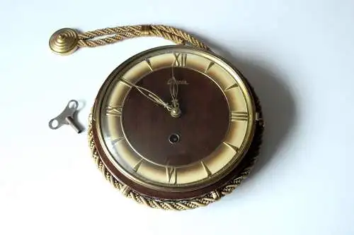 Wanduhr mit Handaufzug Holz/Glas Vintage aus den 1950ern