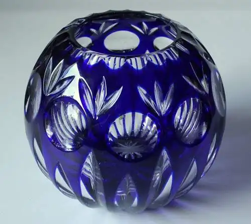 Dekorative schwere Vase aus böhmischem Bleikristallglas - kobalt-blau - Vintage aus den 50ern