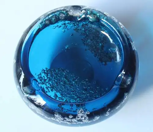 Space Age Murano-Glas Aschenbecher - schwere Ausführung - in blau - Glaskunst - Vintage aus den 1970ern