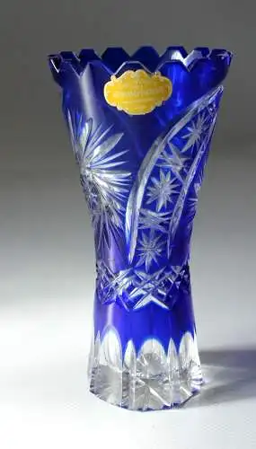Vase aus böhmischem Kristallglas - graviert - kobaltblau - Vintage aus den 1950ern - Mid Century