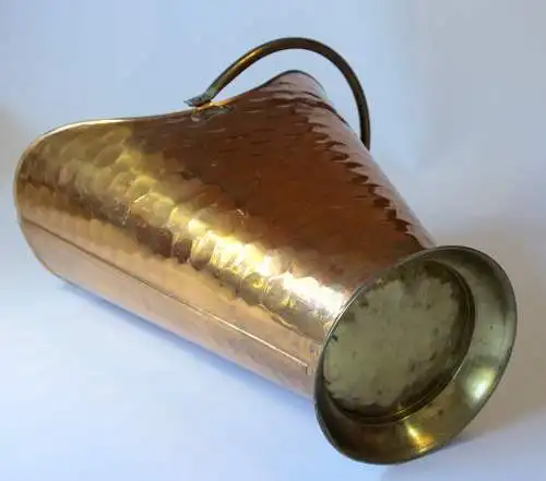 Handgefertigter Mid Century Schirmständer gehämmert Kupfer Messing, Vintage aus den 60ern