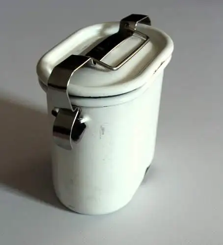 Henkelmann Emaille weiß mit Gummiring, Essensbehälter, Brotdose, Essenträger aus den 1980ern, Vintage