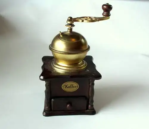 Dekorative Kaffeemühle aus den 1970ern, Holz-Metall, voll funktionsfähig, Vintage