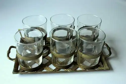 Tolles Set mit 6 Teetassen Messing-Glas auf einem Messingtablett - Groggläser - Vintage aus den 1970ern