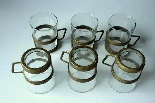 Tolles Set mit 6 Teetassen Messing-Glas auf einem Messingtablett - Groggläser - Vintage aus den 1970ern