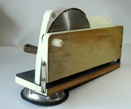 Brotschneidemaschine aus den 1950/60ern - voll funktionsfähig, Vintage - Metall, Holz, Kunststoff