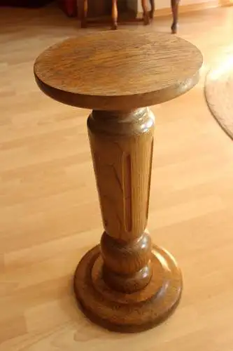 1930s - massiver hoher Blumenhocker aus Holz, gedrechselt, Handarbeit, Vintage