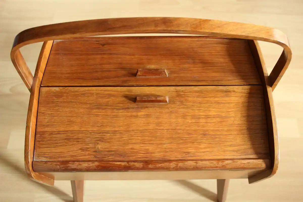 1950s Nähkasten auf Beinen, Handarbeit, Vintage 9