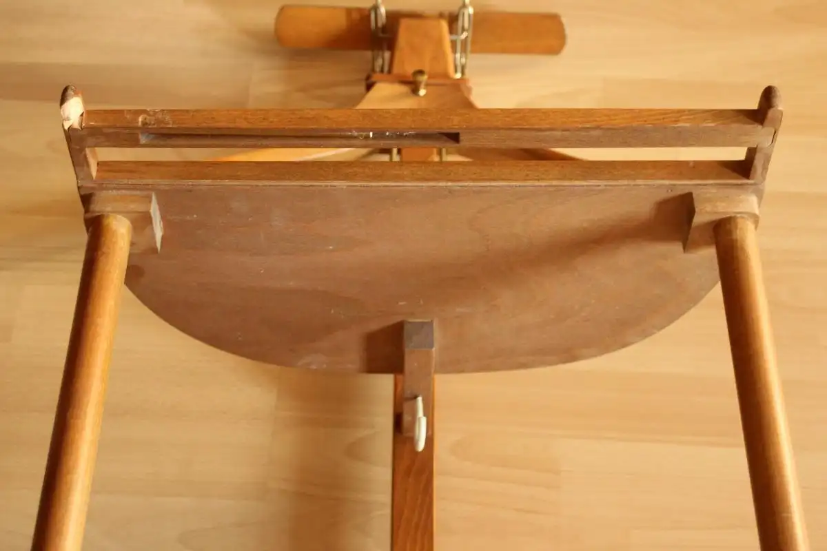 1930s Stummer Diener - Valet Stand - Holz, Metall, Kleiderständer auf Rollen 9