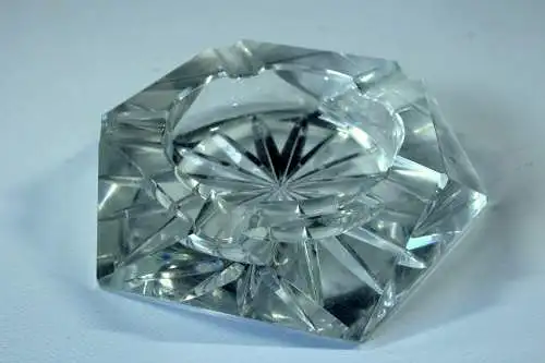 Art Deco Aschenbecher Bleikristallglas pentagonal handgeschliffen