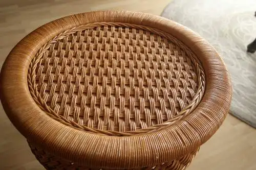 Wunderschöner Beistelltisch - coffee table - Rattan, Bambus - Handarbeit - Vintage