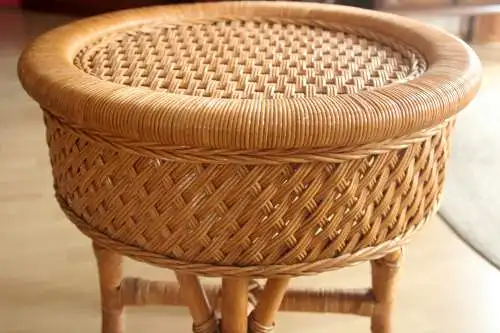 Wunderschöner Beistelltisch - coffee table - Rattan, Bambus - Handarbeit - Vintage