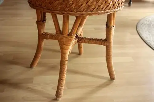 Wunderschöner Beistelltisch - coffee table - Rattan, Bambus - Handarbeit - Vintage