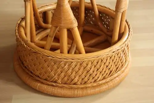 Wunderschöner Beistelltisch - coffee table - Rattan, Bambus - Handarbeit - Vintage