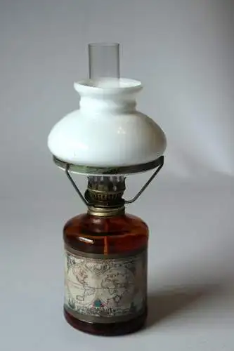 Dekorative Öllampe, Petroleumlampe Metall, Glas - Vintage