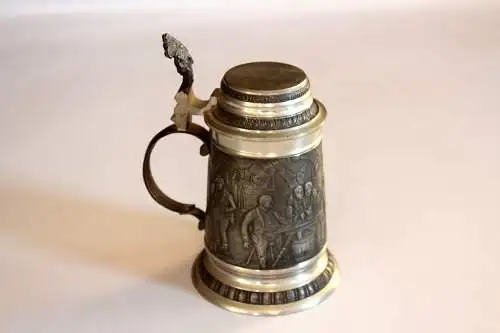 Deutscher Bierkrug Zinn mit Zinndeckel und aufwendiger Gravur - gemarkt - Bierseidel - Humpen - Vintage