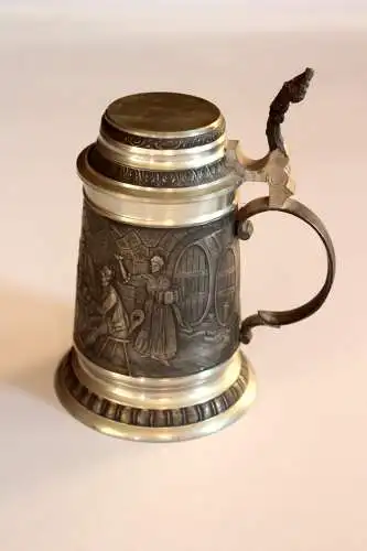 Deutscher Bierkrug Zinn mit Zinndeckel und aufwendiger Gravur - gemarkt - Bierseidel - Humpen - Vintage