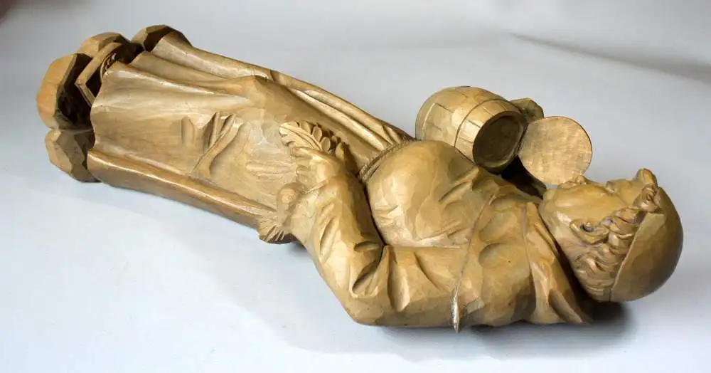 Holzskulptur Mönch mit Humpen handgeschnitzt monogrammiert KK - tolle Deko für Weingut, Weinverkaufsraum, Gasthof 6