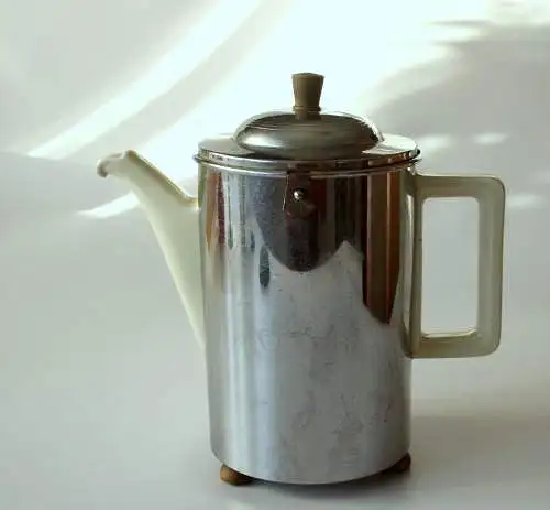 Art Deco Kaffeekanne Bauscher - DRP - aus den 1920ern - mit abnehmbarer Warmhaltehaube aus Metall von WMF