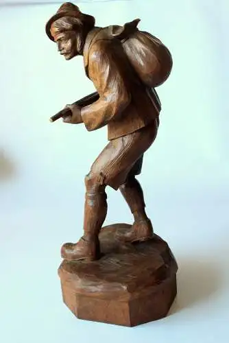 Große Holzskulptur Jäger/Wilderer - Antike Schnitzarbeit - 1930s - Handarbeit - tolle Dekoration für das Jagdzimmer oder die Jagdhütte - wooden sculpture