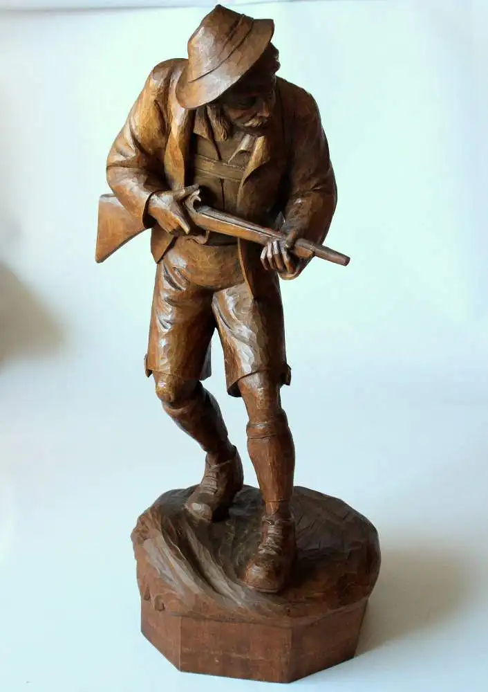 Große Holzskulptur Jäger/Wilderer - Antike Schnitzarbeit - 1930s - Handarbeit - tolle Dekoration für das Jagdzimmer oder die Jagdhütte - wooden sculpture 4