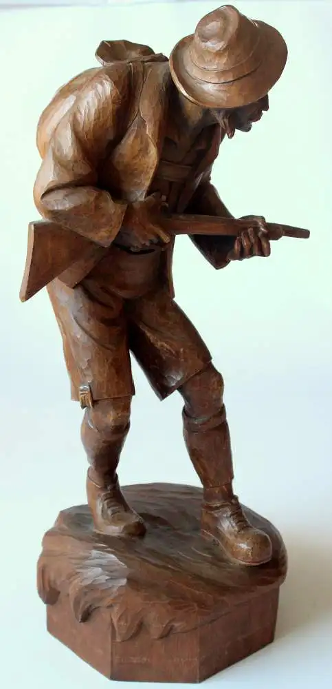 Große Holzskulptur Jäger/Wilderer - Antike Schnitzarbeit - 1930s - Handarbeit - tolle Dekoration für das Jagdzimmer oder die Jagdhütte - wooden sculpture 6