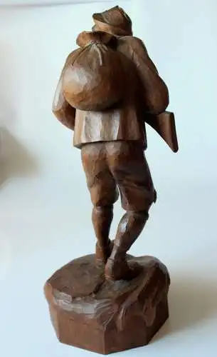 Große Holzskulptur Jäger/Wilderer - Antike Schnitzarbeit - 1930s - Handarbeit - tolle Dekoration für das Jagdzimmer oder die Jagdhütte - wooden sculpture