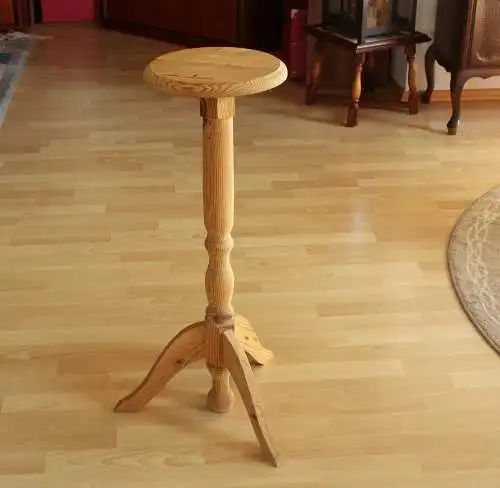 Schöner Holz Blumenhocker aus den 80ern - Handarbeit - gedrechselt - Blumensäule - Vintage