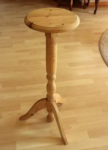 Schöner Holz Blumenhocker aus den 80ern - Handarbeit - gedrechselt - Blumensäule - Vintage