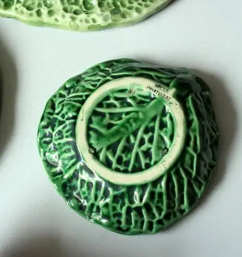Set Majolika Antik und Vintage große Schüssel Kohlblatt mit Deckel Terrine 1930s - dazu 3 Kohlblattschalen aus den 1970ern - alles Handarbeit