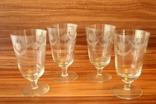 4 Antike handgravierte Kelchgläser Weingläser Fußgläser - Handarbeit ca. 1900