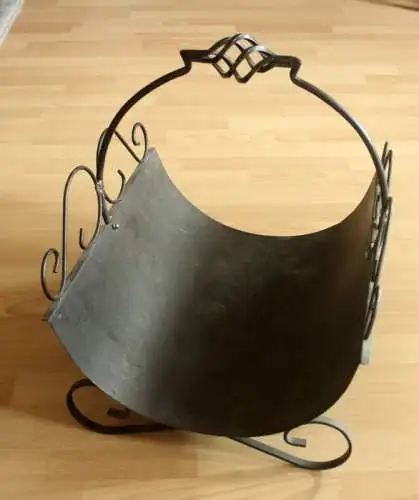 Kaminholzkorb aus Schmiedeeisen Brennholzkorb Vintage Handarbeit